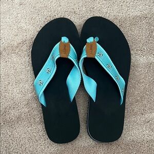 LL Bean Flip Flops - BRAND NEW without tags